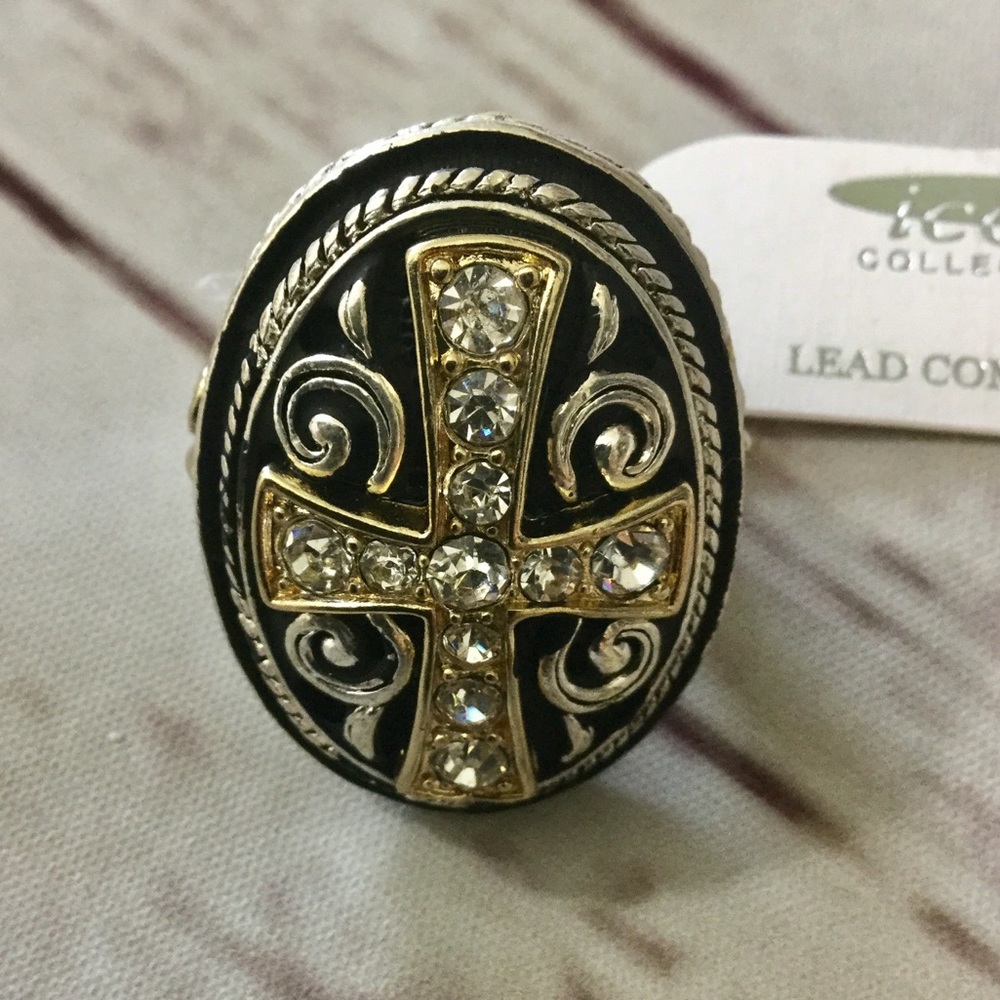 Stretch Cross Fashion Ring